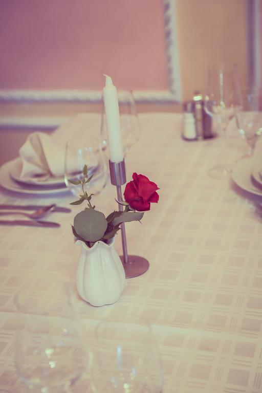 Beli Dvor Hotel Sombor Bagian luar foto